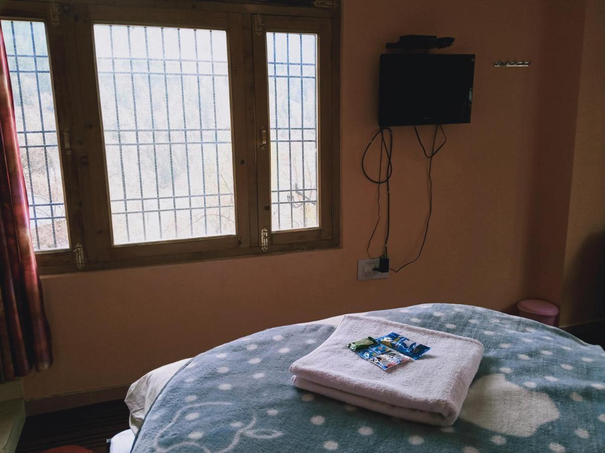 Mahima Hotel Sangla Ngoại thất bức ảnh